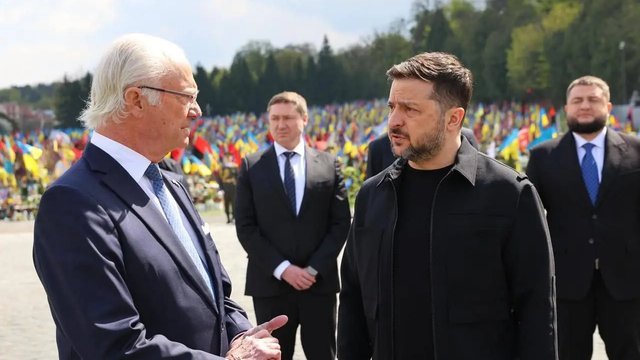 Зеленский и король Швеции почтили память павших воинов