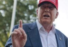 Трамп вновь пригрозил Ирану ударами по мостам и электростанциям