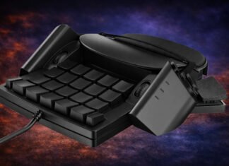 3 в 1: пользователь с Reddit создал уникальный контроллер для управления одной рукой