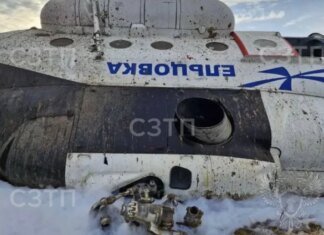В России вертолет с вахтовиками совершил жесткую посадку: есть пострадавшие