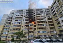 В Белгороде дрон ударил в многоквартирный дом