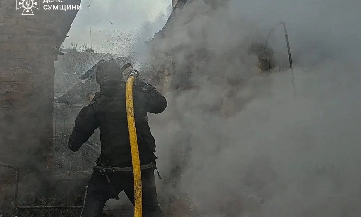 В Сумской области спасатели тушили пожары, возникшие в результате ударов российских дронов