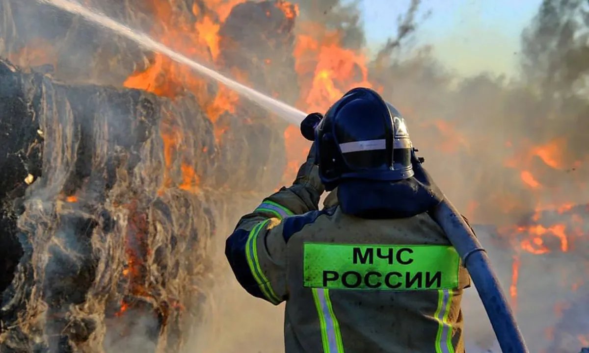 В Ставропольском крае РФ после атаки дронов вспыхнул пожар на химическом заводе «Азот»