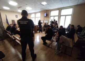 У Дніпрі Тищенко просив суд заборонити присутність одного з каналів на засіданні
