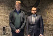 Кулеба и руководитель Palantir Europe обсудили привлечение цифровых технологий, в частности ИИ, для усиления устойчивости критической инфраструктуры Украины