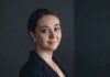Экс-пресс-секретарь Зеленского Мендель раскритиковала его в интервью в США, в ОП назвали ее «не в себе»