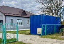 Два райони Дніпропетровщини отримали мобільні станції для очищення води
