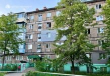 Російський БпЛА атакував Дніпро: поранена жінка, понівечене житло