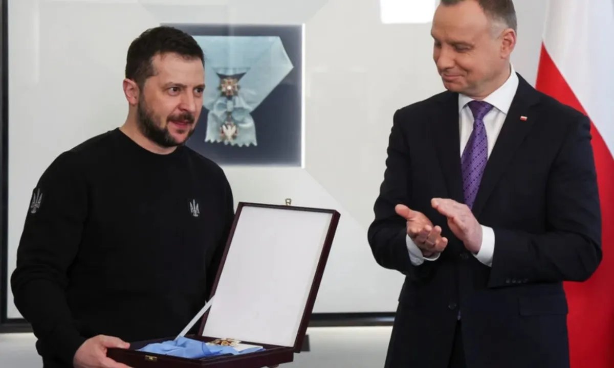 Орден на кону: Польша готова забрать высшую награду Польши у Зеленского