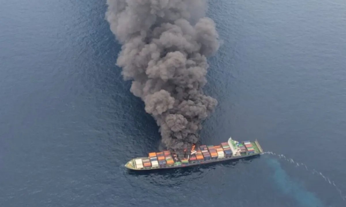 Россия вновь атаковала гражданские суда в Чёрном море, — Кулеба