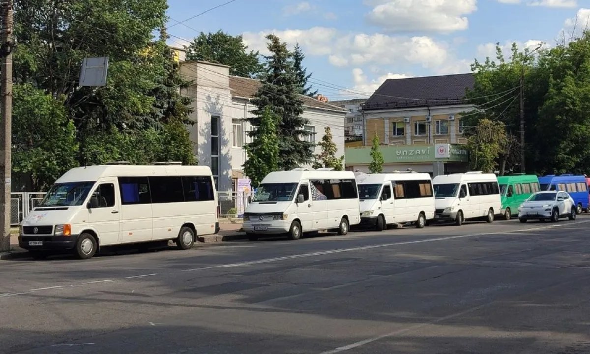 В Виннице на несколько часов остановились маршрутки: перевозчики рассказывают о жёстком задержании водителя ТЦК. ВИДЕО