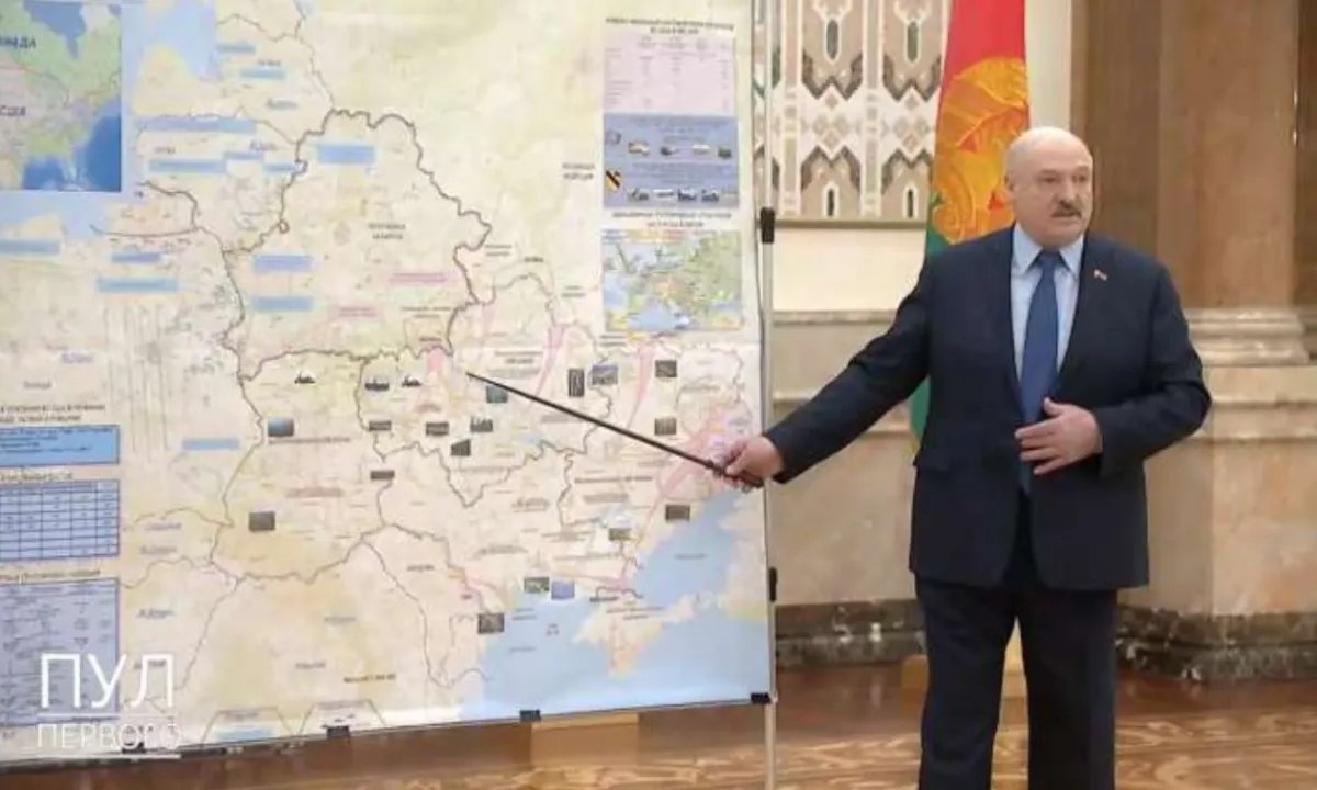Старая броня на новый лад: Лукашенко передал военным батальон обновленных танков