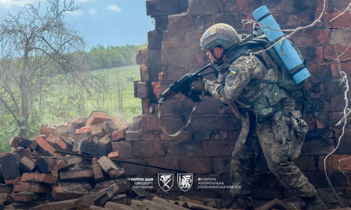 За сутки на фронте зафиксировано 215 боевых столкновений, — Генштаб