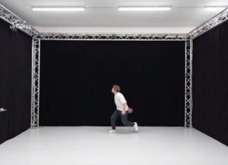 Уникальный микродрон впервые в истории уничтожил насекомое в полете. ВИДЕО