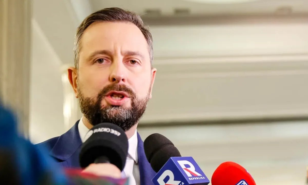 Минобороны Польши жестко поставило на место критиков поддержки Украины после ракетного ада в Киеве