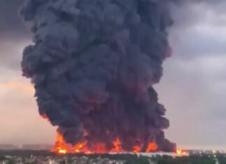 Зеленский подтвердил нанесение ударов по нефтебазе и логистическим центрам в России. ВИДЕО
