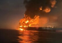Пылает на море и на суше: путинская армия потеряла еще один танкер и понтонную переправу