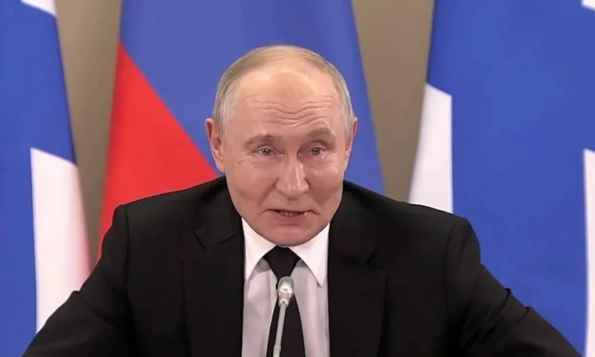 «Россия не начинала войну», — Путин оправдывался перед моряками за поражения на фронте. ВИДЕО