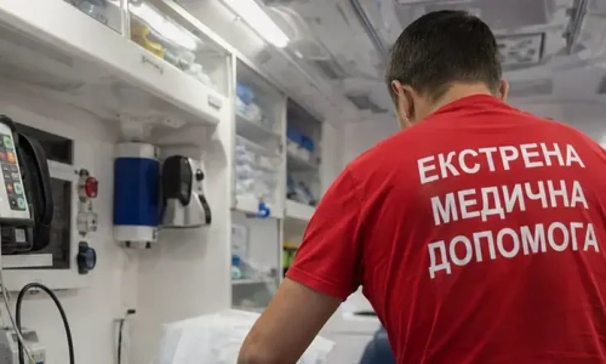 В Виннице мужчина напал с ножом на сотрудника ТЦК