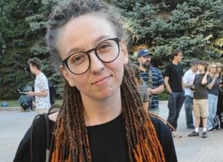 «Базовий мінімум — не заважати перемозі»: у Дніпрі втретє відбулася акція проти відставки Михайла Федорова