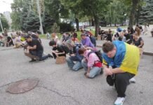 «Треба боротися і відстоювати своє майбутнє!»: як пройшла сьома акція протесту у Дніпрі