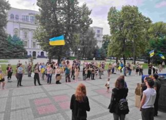 У Дніпрі проходить одинадцята акція протесту проти відставки Федорова