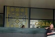 «Я боюся, що ми можемо втратити все, що є у нас зараз»: у Дніпрі пройшов чотирнадцятий мітинг