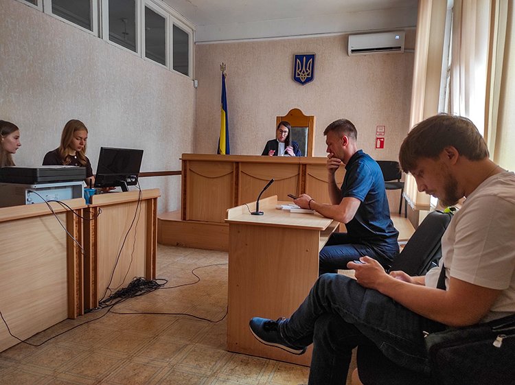 Заяви про тиск та порушення: у Дніпрі пройшло чергове засідання суду у справі Миколи Тищенко