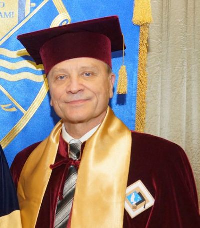 Дніпровська міськрада хоче присвоїти звання почесного громадянина міста відомому науковцю