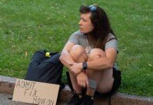 «Не байдуже, у якій країні жити»: що говорили дніпряни на 16-й акції за повернення Федорова