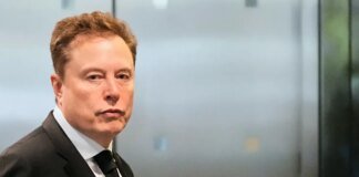 Маск пока отказывается предоставить Украине Starlink для нанесения ударов по России