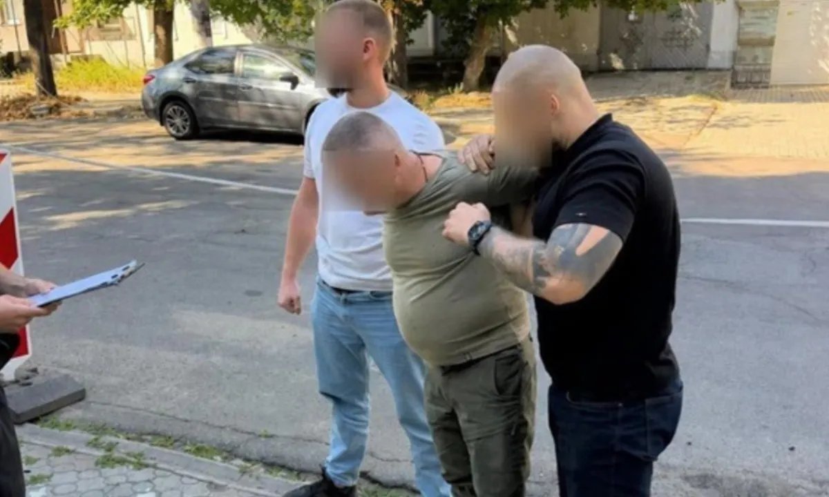 В Николаеве главный военком попался на крупной взятке. ФОТО