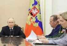 Путин вызвал к себе силовиков из-за угрозы «черной осени»
