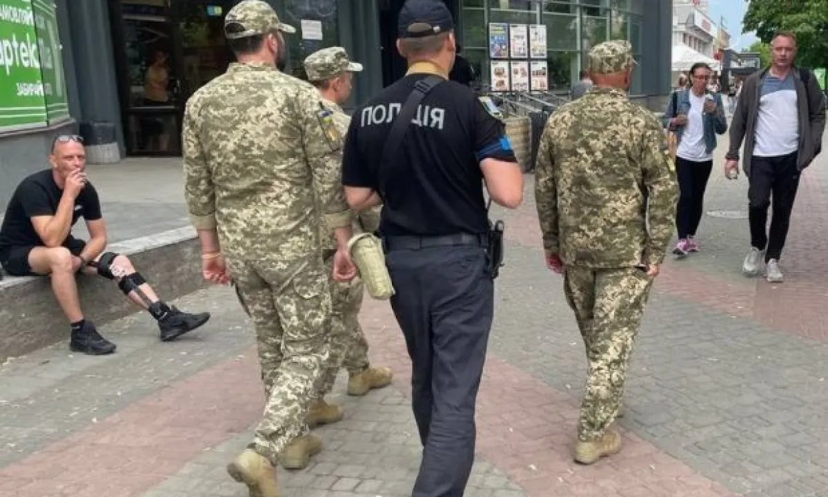 ТЦК «по-быстрому» призвал мужчину за сутки без повестки — суд отменил приказ