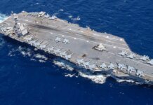 Трамп вимагає змінити конструкцію найсучасніших авіаносців США попри ризик мільярдних витрат