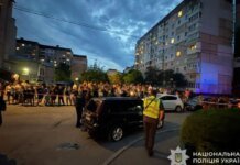 «Самосуд — не оправдание»: полиция прокомментировала нападение на ТЦК в Тернополе. ВИДЕО
