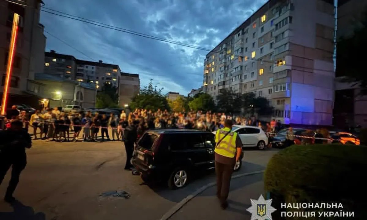 «Самосуд — не оправдание»: полиция прокомментировала нападение на ТЦК в Тернополе. ВИДЕО