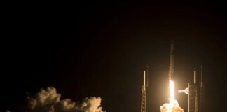 NASA і SpaceX відклали запуск місії до МКС через витік у кораблі Dragon