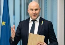 Премьер Латвии: мы должны помочь Украине поражать пусковые установки РФ