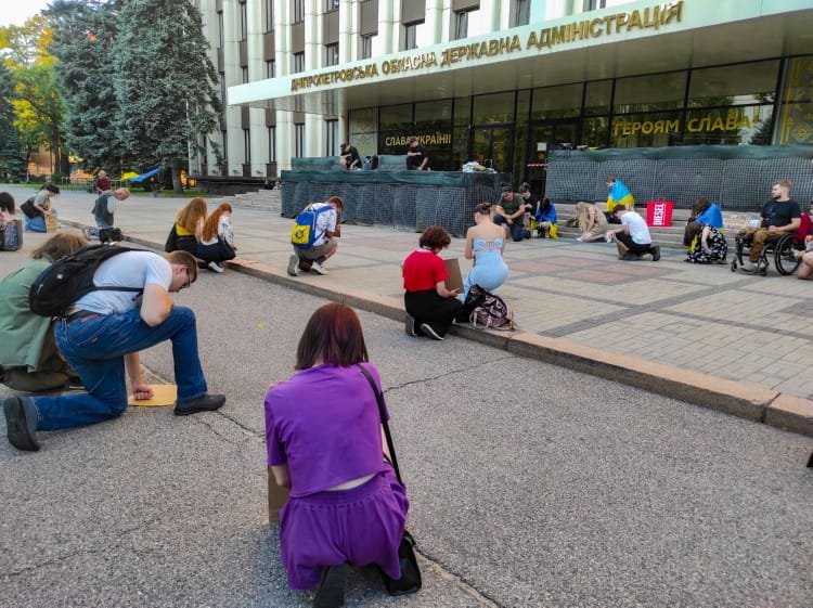Дрони, втрати й демократія: про що говорили на першій серпневій акції на підтримку Федорова у Дніпрі