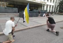 «Країна колосально змінилася»: про що говорили учасники 21-ї акції на підтримку Федорова у Дніпрі