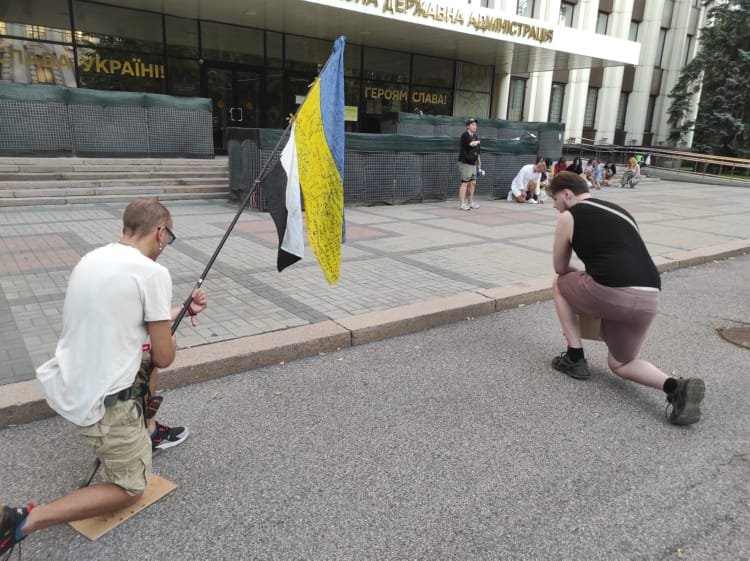 «Країна колосально змінилася»: про що говорили учасники 21-ї акції на підтримку Федорова у Дніпрі