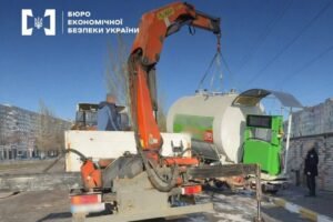У Дніпрі судитимуть чоловіка, який організував роботу нелегальної АЗС
