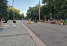 Тихий протест: у Дніпрі 22-гу акцію на підтримку Федорова провели у новому форматі