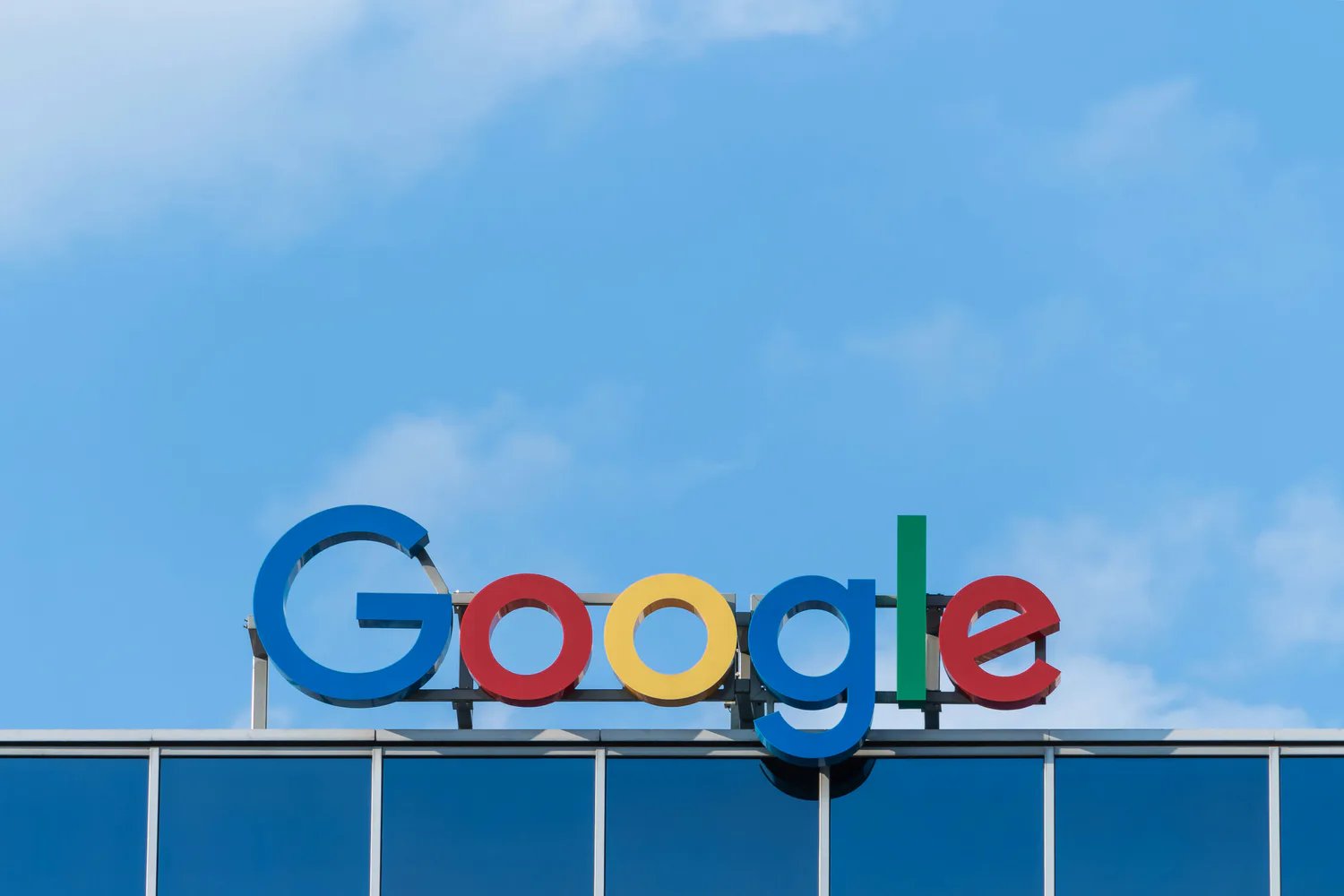 В Ірландії оштрафували Google на €403 млн через стеження за геопозицією користувачів