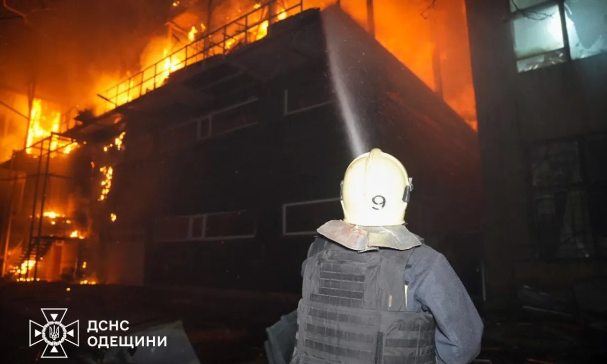 Одесса под массированной атакой РФ: в городе отключается свет, существует ракетная угроза