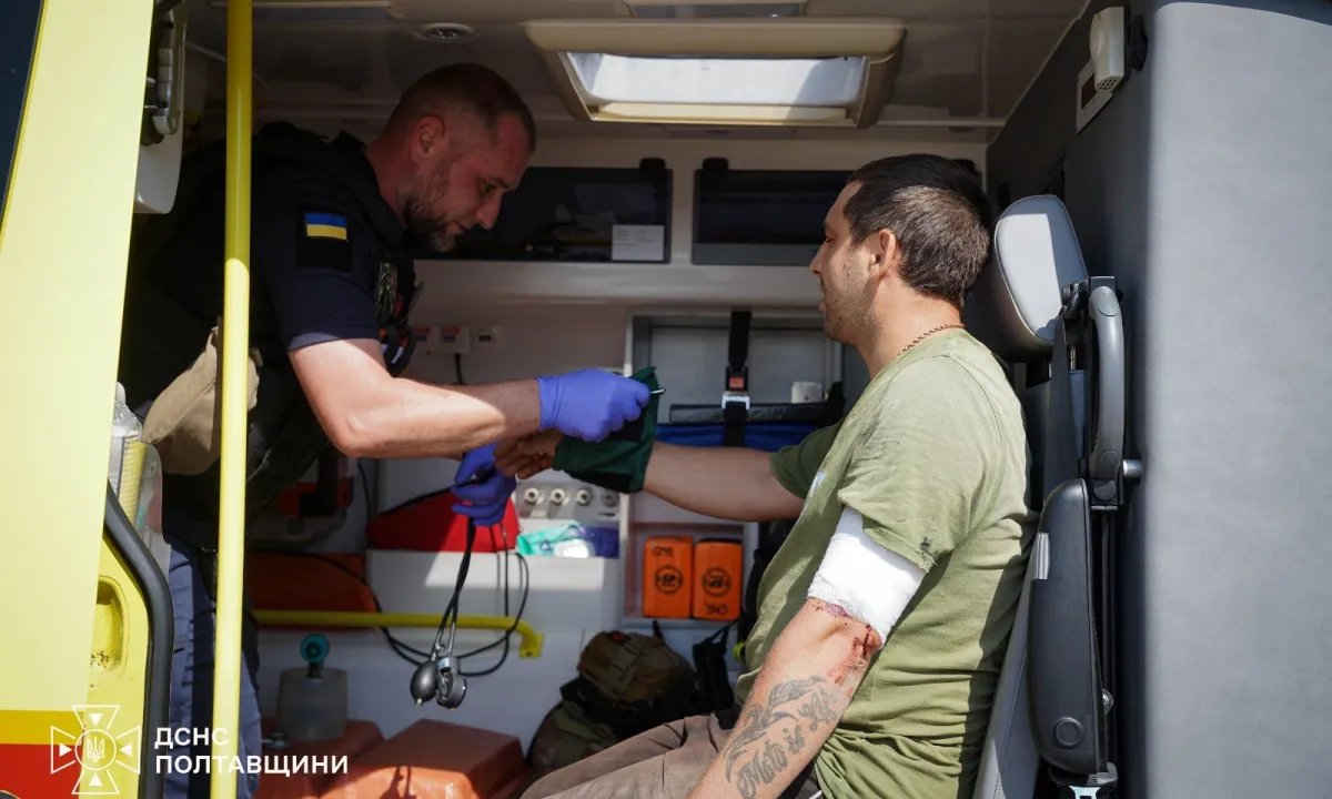В Полтаве после удара вспыхнул пожар — есть пострадавшие. ФОТО