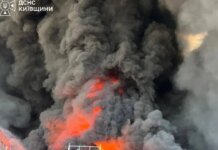 В Киевской области в результате обстрела загорелись склады в Бориспольском и Бучанском районах