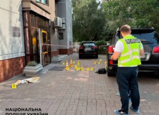В Киеве средь бела дня расстреляли директора клиники в упор — более 20 выстрелов. ФОТО