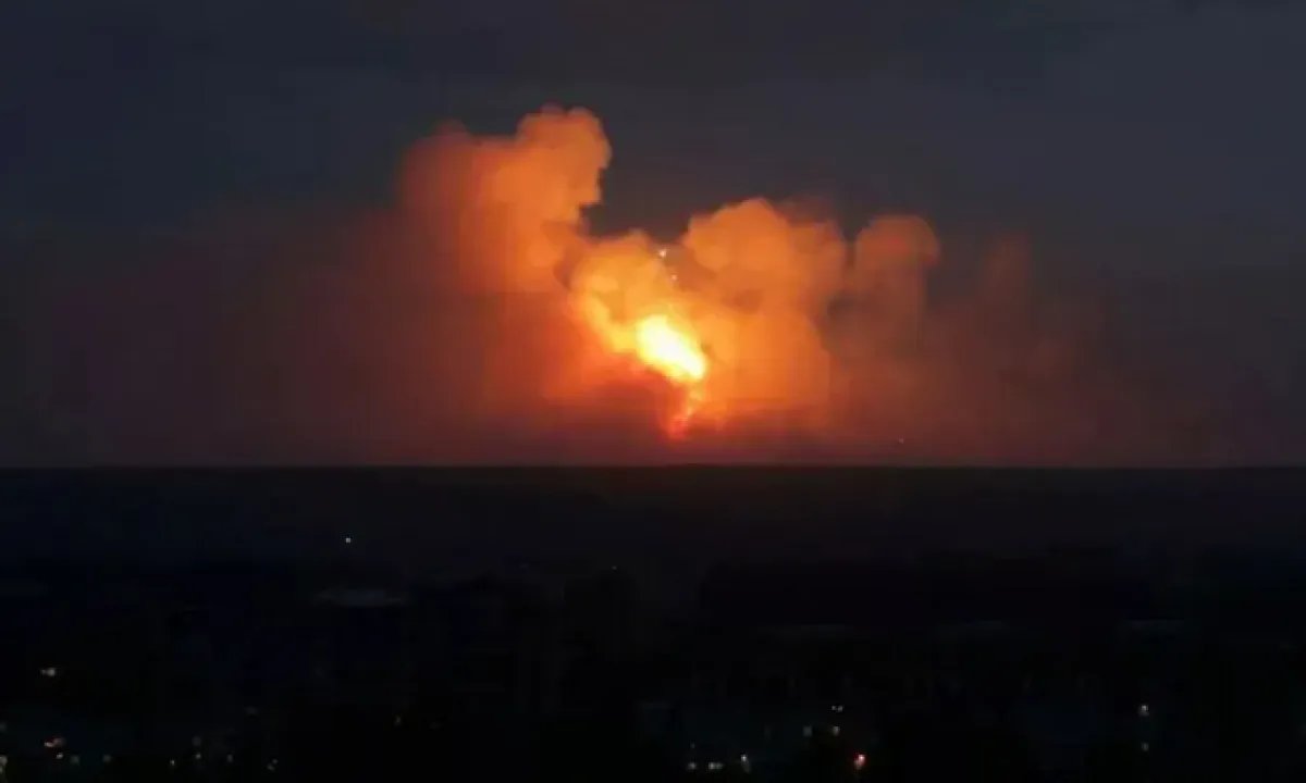 Россияне атаковали промышленное предприятие в Каменском